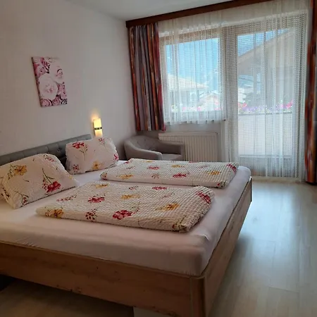 Appartement Haus Gatterer Obertilliach Buitenkant foto