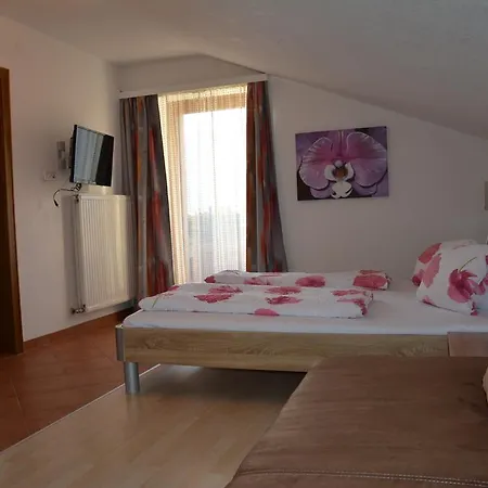 Appartement Haus Gatterer Obertilliach Buitenkant foto
